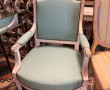 Deux fauteuils de style Louis XVI, en bo