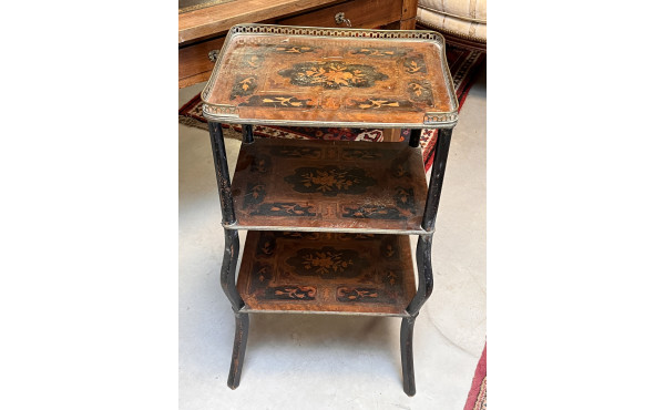 Petit meuble Napoléon III en bois noirci