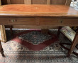 Bureau plat en bois fruitier, plateau cu