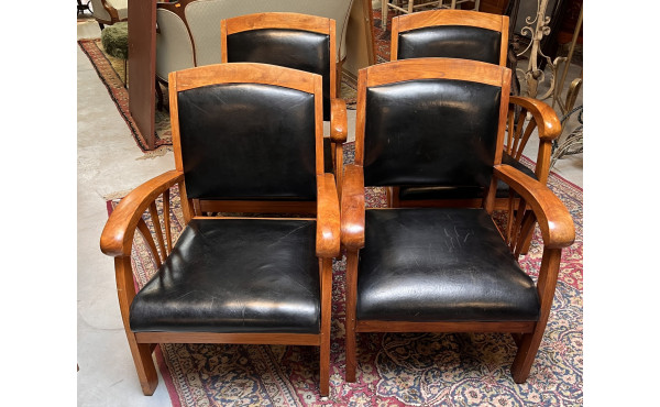 Suite de 4 fauteuils en bois exotique, a