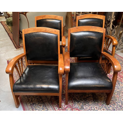 Suite de 4 fauteuils en bois exotique, a