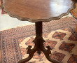 Châssis de chaise médaillon en bois fonc