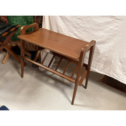 Table porte-revue style scandinave, H 55