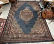 Grand tapis en laine points noués à fond