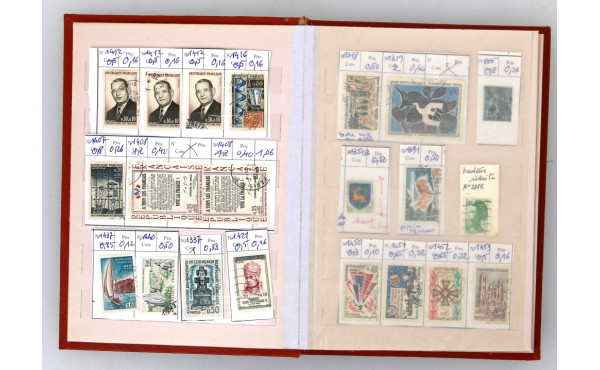France - Variétés- Petit classeur bien g