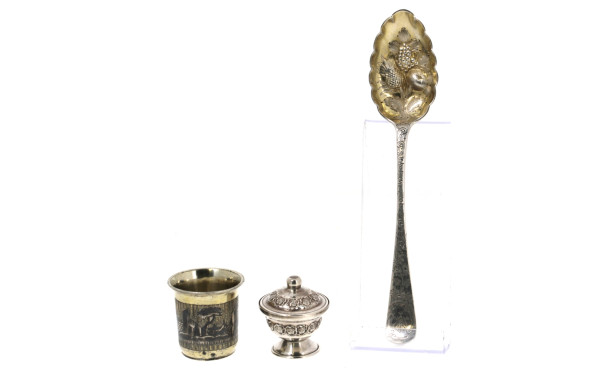 Lot de 3 pièces en argent : petit verre 