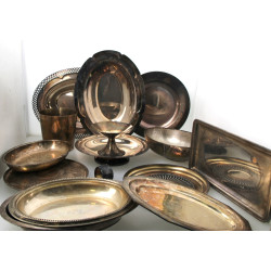 Lot de métal argenté dont plats