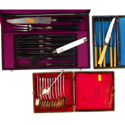 Lot comprenant 12 petites cuillères en m