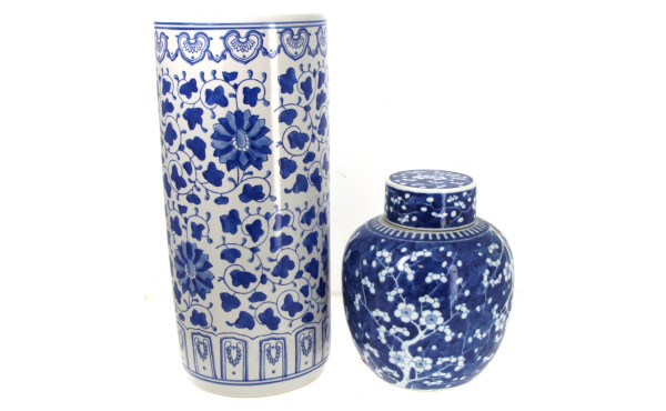 CHINE - Porte-parapluie en porcelaine dé