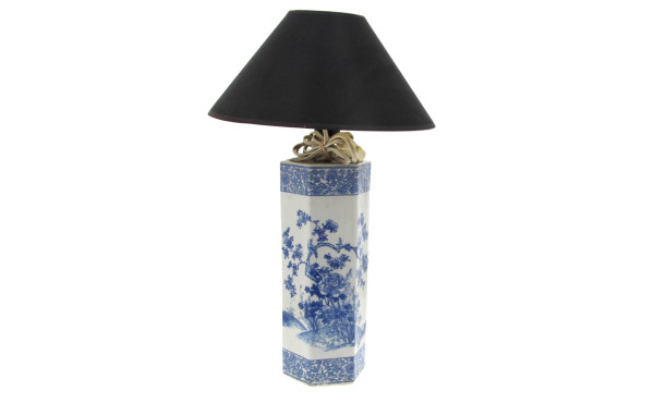 CHINE - Vase à pans coupés en porcelaine