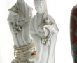 Paire de Guanyin en porcelaine blanche, 