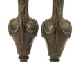 Paire de vases en métal composition de s