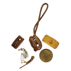 thème MARINE - un sifflet de matelot, de