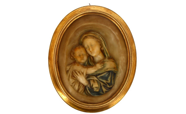 Vierge à l'Enfant, cire à vue ovale, dan