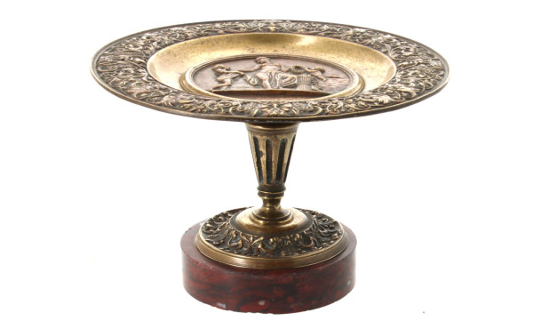 Coupe sur piédouche en laiton bronze à d