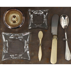 Nécessaire à œuf vintage en écrin compre