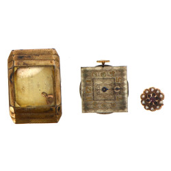 Chaton de bague en or, pierre rouge et 1