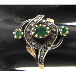 Bague en or 18 carats (750ème), sertie d