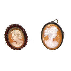 Broche-pendentif en argent et camée à pr