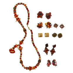 Lot de bijoux fantaisie à dominante de b