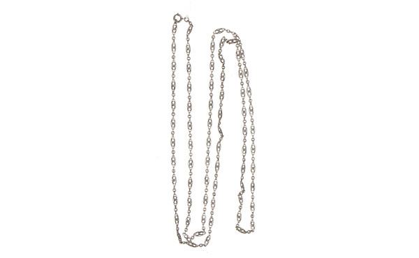 Long sautoir ancien en argent, poids 26,