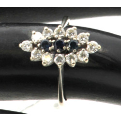 Bague marquise en or gris 18 cts, poinço