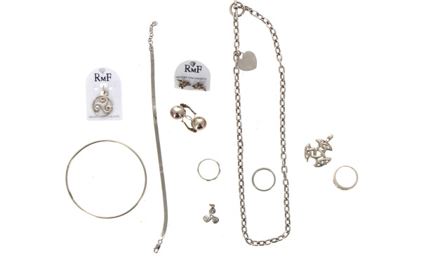 Lot de bijoux en argent généralement 925