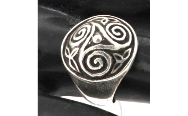 TOULHOAT - Bague Triskel cone en argent 