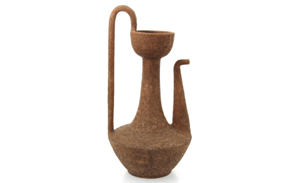 Originale aiguière en céramique brune no