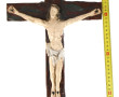 Grand Christ en faïence polychrome. H 33