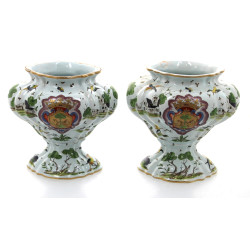 MILAN XIXème (Italie) - Paire de vases s