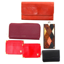 Lot de petites maroquineries dont 2 comp