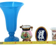 Médaillon en porcelaine décor femmes vêt