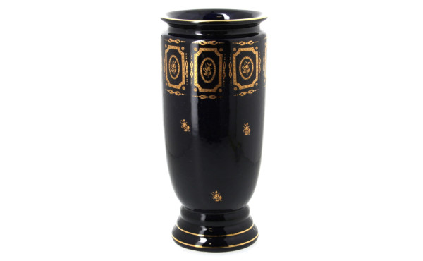 Vase en porcelaine bleu de four et or, t