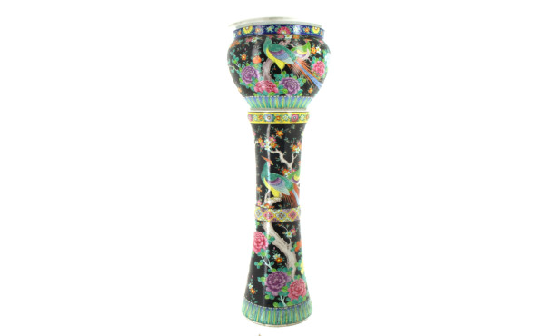 Cache pot en porcelaine du Japon décor d