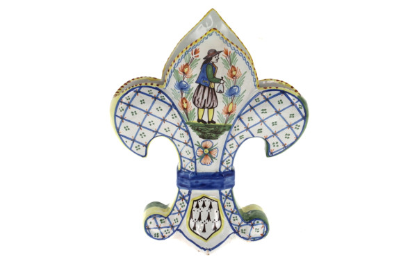 HR - Vase en forme de fleur de lys en fa