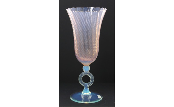 Vase forme tulipe en verre couleurs past