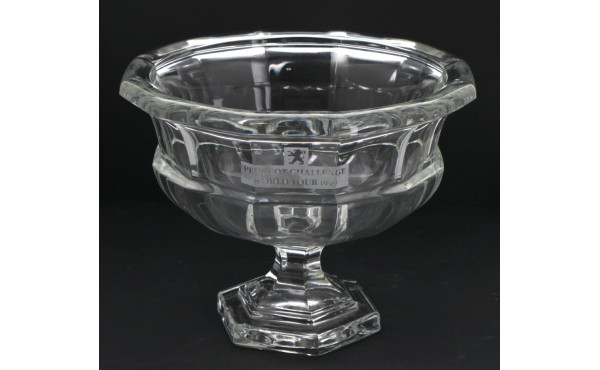 Grande coupe sur piédouche en cristal "P