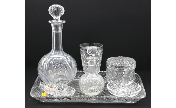 SAINT LOUIS - Service verre d'eau en ver