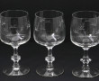 9 verres à pied H. 14,5 cm décor floral