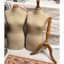 2 bustes de mannequins vintages des anné