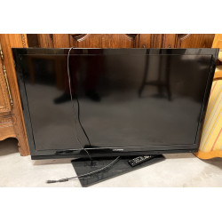Téléviseur GRUNDIG 100 cm avec télécomma