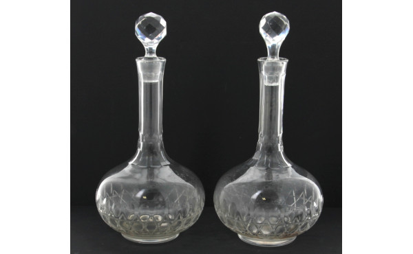 Paire de carafes anciennes en cristal av