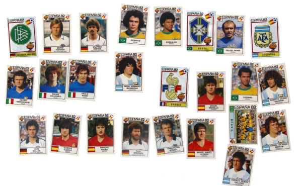 Lot de vignettes Panini de 1982 dont Mar
