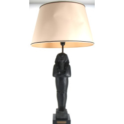 Lampe OSIRIS en résine noire. H 55 cm