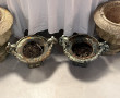 Paire de vasques de jardin en fonte sur 