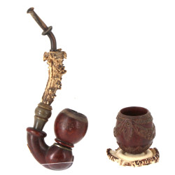 Pipe en bois, corne et bois de cervidés 