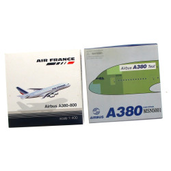 AVIATION - 2 modèles réduits d'avions de