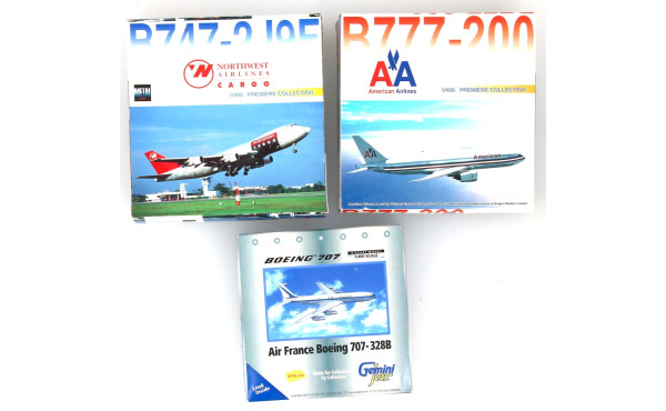 AVIATION - 3 modèles réduits d'avions de