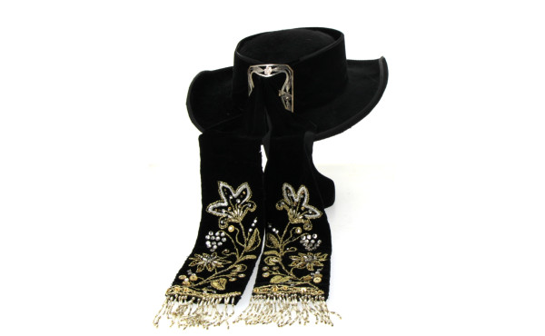 Beau chapeau breton avec sa boucle et so